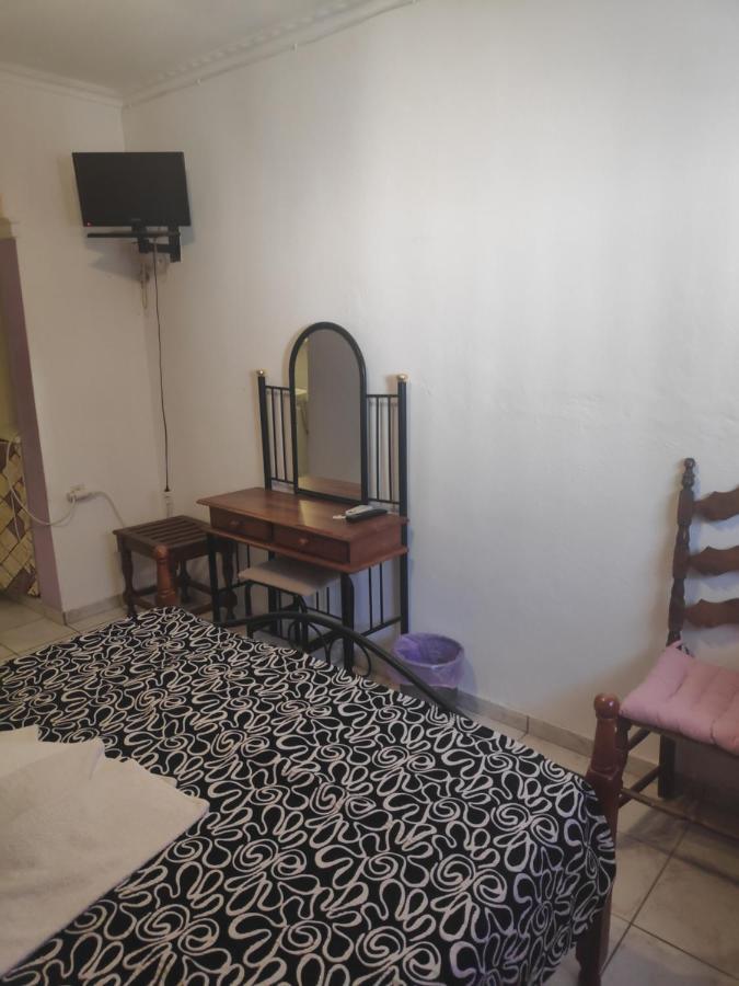 Angela - Zoi Rooms Skiathos Town Ngoại thất bức ảnh