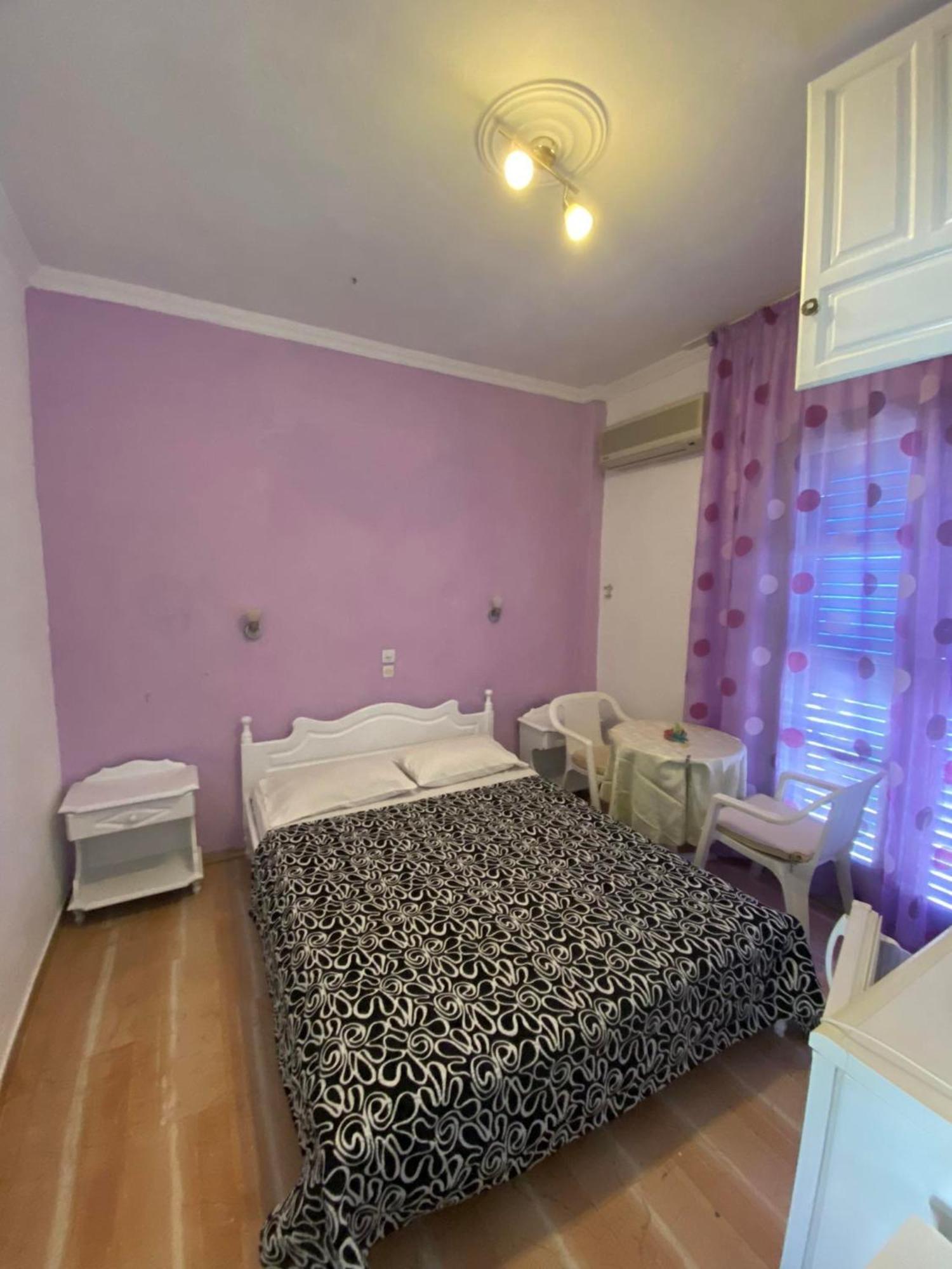 Angela - Zoi Rooms Skiathos Town Phòng bức ảnh
