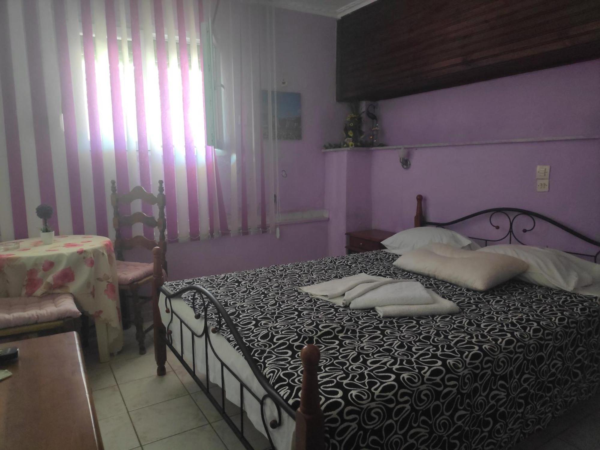 Angela - Zoi Rooms Skiathos Town Phòng bức ảnh