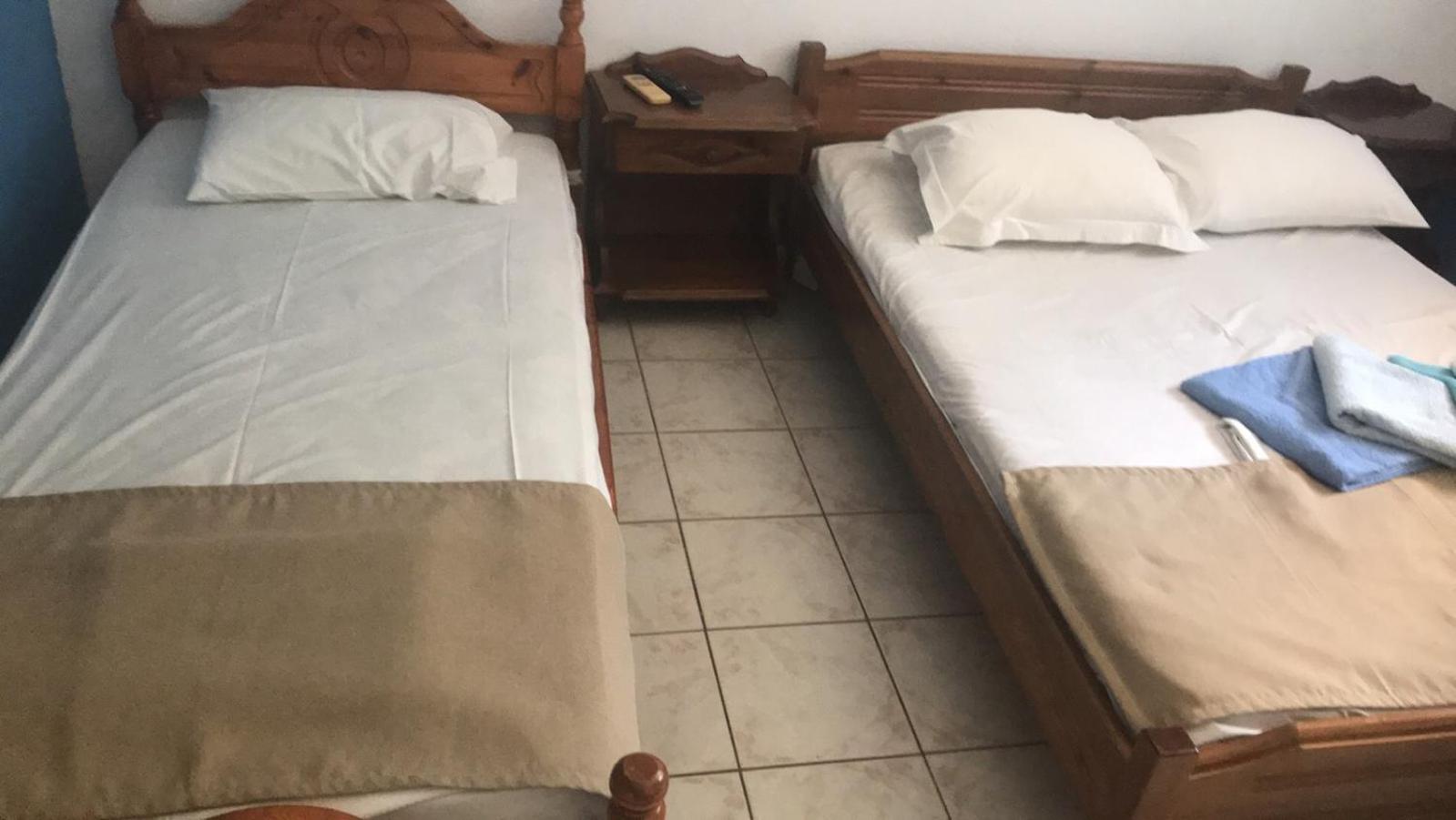 Angela - Zoi Rooms Skiathos Town Phòng bức ảnh